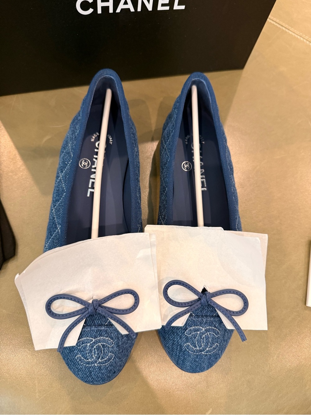 NWT Chanel - SS26 Quilted denim ballerina, in 36.5 (US6.5) - Picture 4 of 8